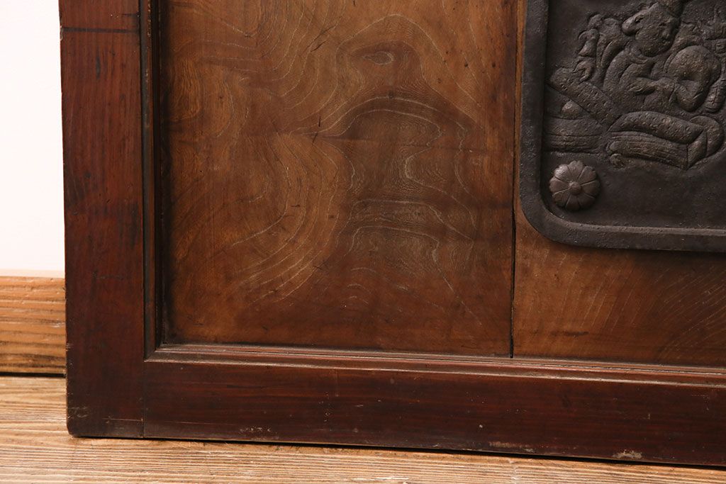 アンティーク建具　腰板ケヤキ材・その他ヒノキ材　明治期の古い蔵戸(格子戸、玄関戸、引き戸、建具)(R-049547)