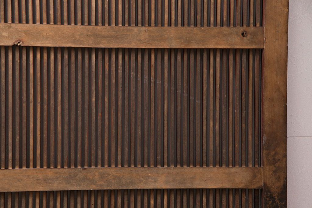 アンティーク建具　腰板ケヤキ材・その他ヒノキ材　明治期の古い蔵戸(格子戸、玄関戸、引き戸、建具)(R-049547)