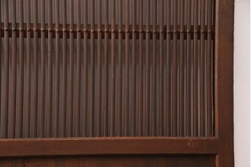 アンティーク建具　腰板ケヤキ材・枠ヒノキ材　明治期の古い蔵戸(格子戸、玄関戸、引き戸、建具)(R-049548)