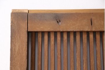 アンティーク建具　腰板ケヤキ材・枠ヒノキ材　明治期の古い蔵戸(格子戸、玄関戸、引き戸、建具)(R-049548)