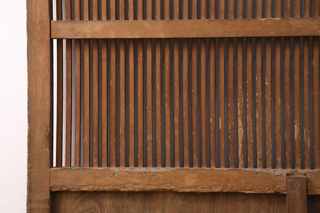 アンティーク建具　腰板ケヤキ材・枠ヒノキ材　明治期の古い蔵戸(格子戸、玄関戸、引き戸、建具)(R-049548)