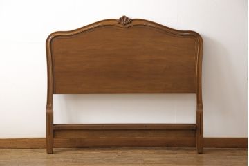 中古　DREXEL HERITAGE(ドレクセルヘリテージ)　Touraine(ツーレイン)　猫脚のデザインがアクセントのベッド(シングル、セミダブル)(定価約80万円)(R-049555)