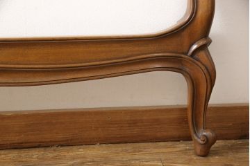 中古　DREXEL HERITAGE(ドレクセルヘリテージ)　Touraine(ツーレイン)　猫脚のデザインがアクセントのベッド(シングル、セミダブル)(定価約80万円)(R-049555)
