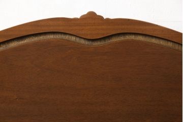 中古　DREXEL HERITAGE(ドレクセルヘリテージ)　Touraine(ツーレイン)　猫脚のデザインがアクセントのベッド(シングル、セミダブル)(定価約80万円)(R-049556)