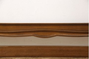 中古　DREXEL HERITAGE(ドレクセルヘリテージ)　Touraine(ツーレイン)　猫脚のデザインがアクセントのベッド(シングル、セミダブル)(定価約80万円)(R-049556)