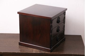 中古　美品　伝統民芸　岩谷堂箪笥　鶴モチーフの金具が上品な印象を高める小引き出し(卓上収納、小物収納)(R-049557)