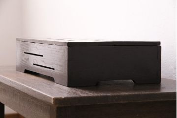 和製アンティーク　総栗材　漆塗りが上質な雰囲気を高める収納箱(木箱、小物収納)(R-049560)