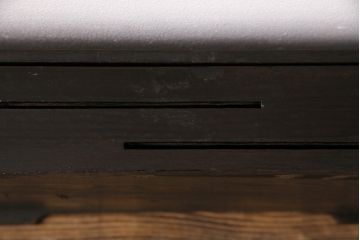和製アンティーク　総栗材　漆塗り　上品な透かしの意匠がアクセントの収納箱(木箱、小物収納)(R-049562)