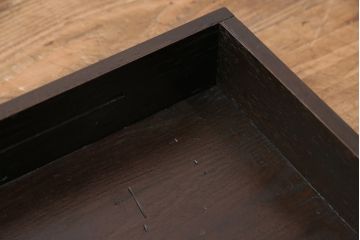 和製アンティーク　総栗材　漆塗り　上品な透かしの意匠がアクセントの収納箱(木箱、小物収納)(R-049562)