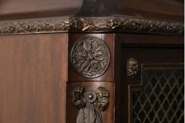 和製アンティーク　大正ロマン　ガラス扉がおしゃれ!クラシカルな佇まいが魅力のキャビネット(本箱、飾り棚、食器棚、収納棚)(R-049565)