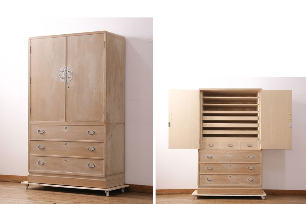 中古　伝統工芸品　加茂産　気品漂う佇まいが魅力的な総桐箪笥　(R-049566)