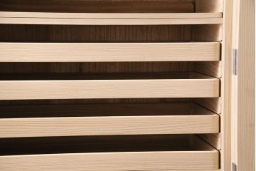 中古　伝統工芸品　加茂産　気品漂う佇まいが魅力的な総桐箪笥(胴厚、総桐たんす、着物タンス、衣装箪笥)(R-049566)