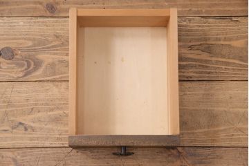 中古　美品　永田良介商店製　幾何学模様が目を引く!クラシカルな雰囲気を醸しだすライティングビューロー(簿記机、在宅ワーク、在宅用ワークデスク)(定価約54万円)(R-049567)