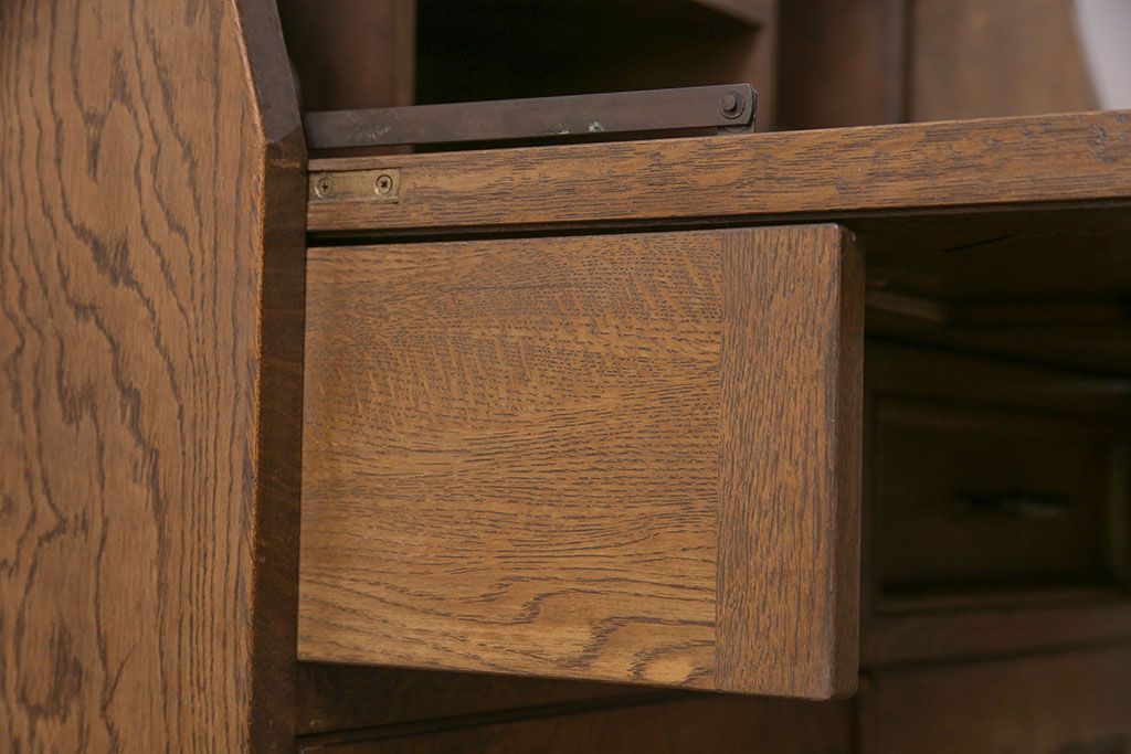 中古　美品　永田良介商店製　幾何学模様が目を引く!クラシカルな雰囲気を醸しだすライティングビューロー(簿記机、在宅ワーク、在宅用ワークデスク)(定価約54万円)(R-049567)