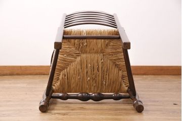 中古　松本民芸家具　美品　#23型　ラッシ座面　山並みの背貫が印象的なラダーバックアームチェア(椅子、ダイニングチェア)(定価約18万5千円)(R-049569)