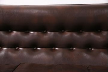 ビンテージ家具　カリモク家具(karimoku)　渋い雰囲気が格好良い!昭和レトロな佇まいが魅力の3人掛けソファ(アームソファ、ヴィンテージ)(R-049570)