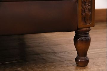 ビンテージ家具　カリモク家具(karimoku)　渋い雰囲気が格好良い!昭和レトロな佇まいが魅力の3人掛けソファ(アームソファ、ヴィンテージ)(R-049570)