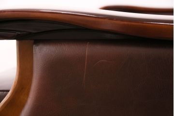ビンテージ家具　カリモク家具(karimoku)　渋い雰囲気が格好良い!昭和レトロな佇まいが魅力の3人掛けソファ(アームソファ、ヴィンテージ)(R-049570)