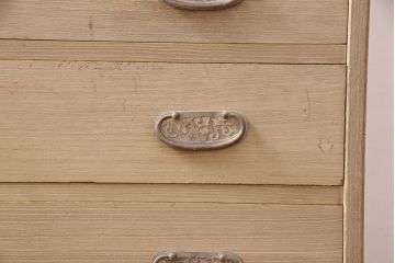 中古　しっとりとした気品を漂わせる国産の総桐箪笥(並厚、桐たんす)(衣装箪笥、和タンス、重ね箪笥、桐たんす)(R-049571)