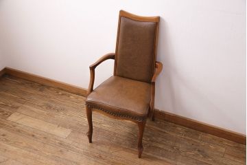 ビンテージ家具　美品　オールドマルニ　maruni(マルニ木工)　マキシマムシリーズ　ベルサイユM　優雅な佇まいが魅力的なアームチェア(ダイニングチェア、椅子、ヴィンテージ)(R-049573)