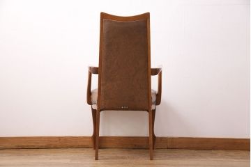 ビンテージ家具　美品　オールドマルニ　maruni(マルニ木工)　マキシマムシリーズ　ベルサイユM　優雅な佇まいが魅力的なアームチェア(ダイニングチェア、椅子、ヴィンテージ)(R-049573)