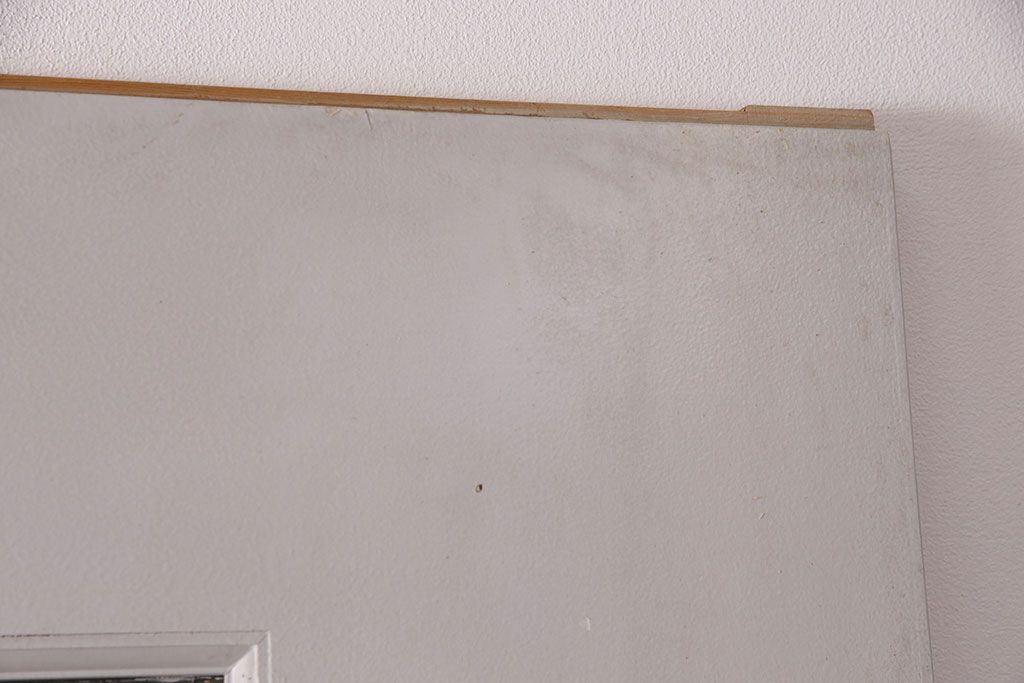 中古建具　アンティークのステンドグラスをはめ込んだ大きな引き戸1枚　(R-049574)