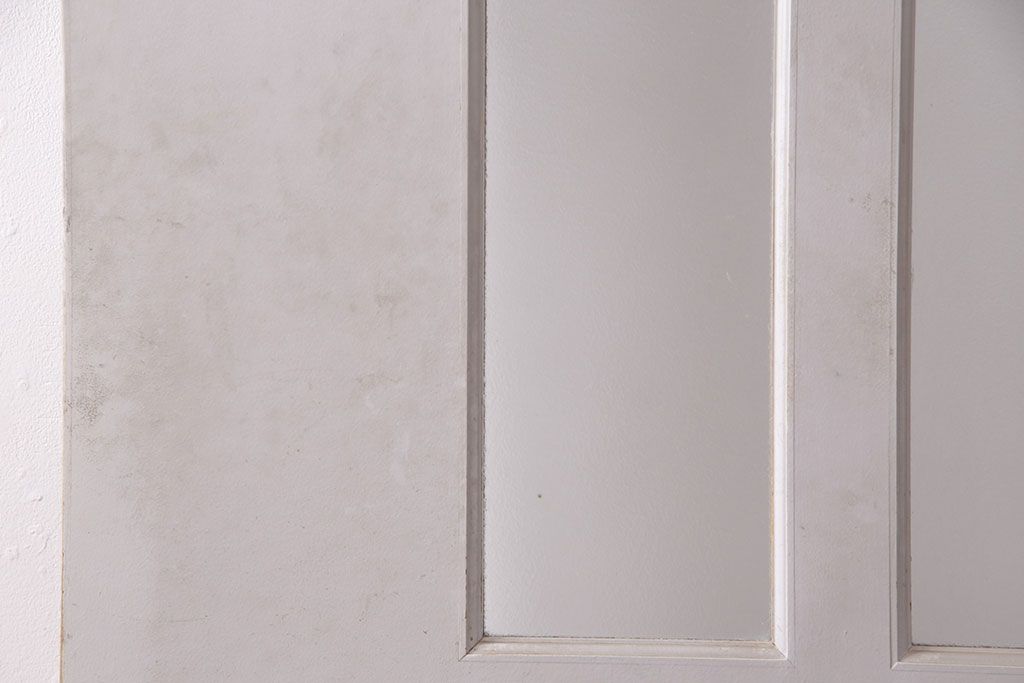 中古建具　アンティークのステンドグラスをはめ込んだ大きな引き戸1枚　(R-049574)