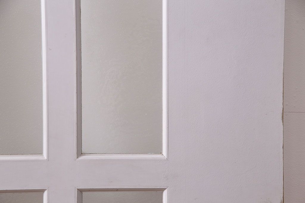 中古建具　アンティークのステンドグラスをはめ込んだ大きな引き戸1枚　(R-049574)