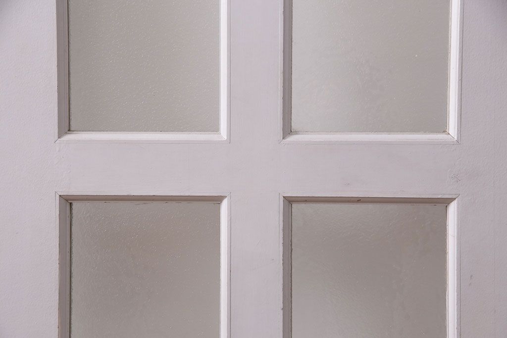 中古建具　アンティークのステンドグラスをはめ込んだ大きな引き戸1枚　(R-049574)