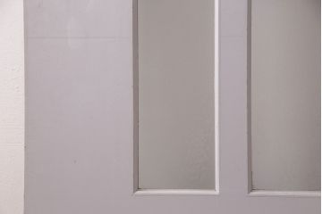 中古建具　アンティークのステンドグラスをはめ込んだ大きな引き戸1枚　(R-049574)