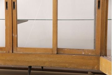 和製アンティーク　ナラ材　激レアデザイン!　斜めL字型のガラスケース(ショーケース、陳列棚)(R-049580)