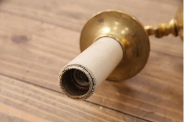 中古　イギリス風　キャンドルのようなデザインが魅力!エレガントな雰囲気を醸しだす壁掛け照明(ウォールランプ、壁付け照明)(R-049583)