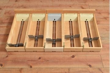 【簡易リペア限定品】レトロ家具　昭和レトロ　KIHARA　店舗什器にぴったり!レトロな佇まいがお洒落なナラ材製ネームプレート付きカードケース(引き出し、チェスト、図書館、図書室)(R-049590)