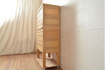 【簡易リペア限定品】レトロ家具　昭和レトロ　KIHARA　店舗什器にぴったり!レトロな佇まいがお洒落なナラ材製ネームプレート付きカードケース(引き出し、チェスト、図書館、図書室)(R-049590)
