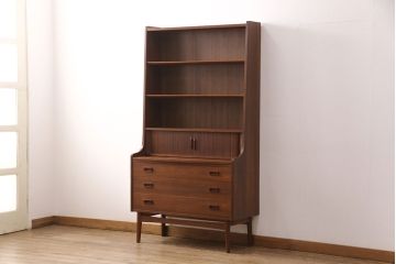 北欧ヴィンテージ　デンマーク製　チーク材　蛇腹シャッターがお洒落なキャビネット(収納棚、飾り棚、ビンテージ)(R-049591)