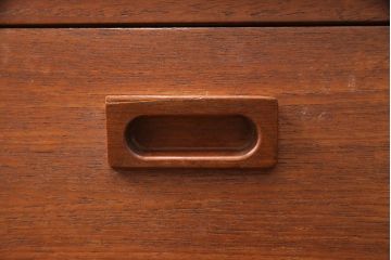 北欧ヴィンテージ　デンマーク製　チーク材　蛇腹シャッターがお洒落なキャビネット(収納棚、飾り棚、ビンテージ)(R-049591)