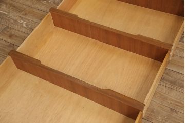 ビンテージ家具　北欧ヴィンテージ　木のぬくもりが優しい雰囲気を醸し出すチーク材製ライティングビューロー(ワークデスク、簿記机、在宅ワーク、在宅用引き出し)(R-049593)