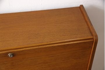 ビンテージ家具　北欧ヴィンテージ　木のぬくもりが優しい雰囲気を醸し出すチーク材製ライティングビューロー(ワークデスク、簿記机、在宅ワーク、在宅用引き出し)(R-049593)