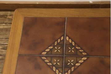 イギリスヴィンテージ　チーク材　ユニセックスなデザインがお洒落なタイルトップセンターテーブル(コーヒーテーブル、リビングテーブル、ビンテージ)(R-049594)