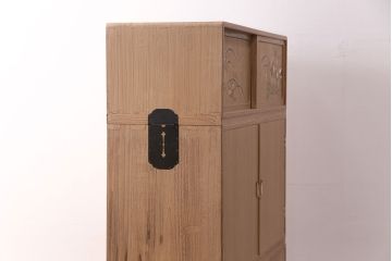 中古　国産　蒔絵・螺鈿入り　上質な和の空間を演出する高級総桐箪笥(並厚、着物箪笥、衣装箪笥、和タンス、桐たんす)(定価約98万円)(R-049595)