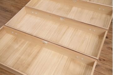 中古　国産　蒔絵・螺鈿入り　上質な和の空間を演出する高級総桐箪笥(並厚、着物箪笥、衣装箪笥、和タンス、桐たんす)(定価約98万円)(R-049595)