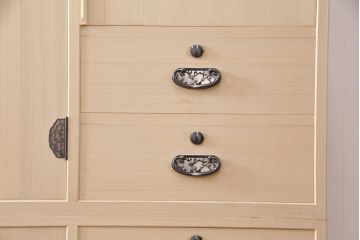 展示品　美品　伝統工芸　収納力抜群!気品あふれる佇まいが魅力の加茂総桐箪笥(総桐たんす、着物タンス、引き出し、並厚)(定価約140万円)(R-049600)