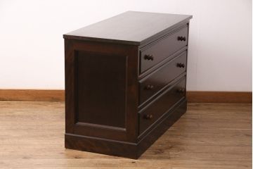 中古　美品　松本民芸家具　当店リメイク　天板ヒノキ無垢材　和モダンな空間づくりにおすすめのローチェスト(サイドボード、引き出し、ローボード)(R-049606)