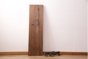 和製アンティーク　杉材一枚板　味わい深い木肌が趣溢れる裁ち板(ローテーブル、作業台、飾り台、陳列台)(R-049613)