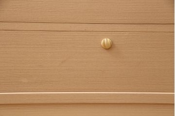 中古美品　伝統工芸品　総桐材　上品な和の雰囲気を演出する加茂総桐箪笥(胴厚、総桐たんす、整理箪笥、引き出し、チェスト、衣装タンス)(R-049616)