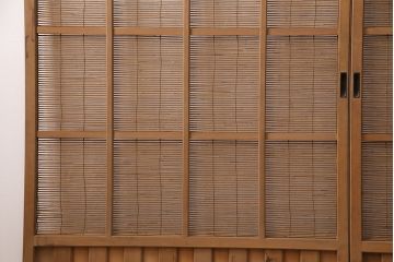 アンティーク建具　雲と風をイメージした透かし彫りがおしゃれな御簾戸2枚セット(簾戸、簀戸、葭戸、夏障子、すど、葦戸)(R-049620)