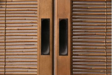 アンティーク建具　雲と風をイメージした透かし彫りがおしゃれな御簾戸2枚セット(簾戸、簀戸、葭戸、夏障子、すど、葦戸)(R-049620)
