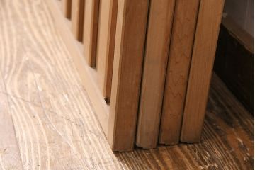 アンティーク建具　松をイメージした透かし彫りがアクセントの御簾戸4枚セット(簾戸、簀戸、葭戸、夏障子、すど、葦戸)(R-049621)