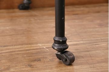 アンティーク家具　フランスアンティーク　メンズライクスタイルにおすすめ!金網のようなデザインがおしゃれなベッドフレーム(飾り棚、陳列棚、シングル)(R-049631)