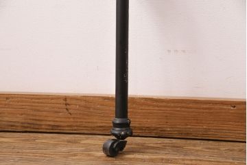 アンティーク家具　フランスアンティーク　メンズライクスタイルにおすすめ!金網のようなデザインがおしゃれなベッドフレーム(飾り棚、陳列棚、シングル)(R-049631)